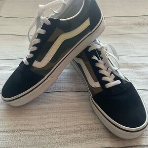 Old Skool Vans with Camo detail